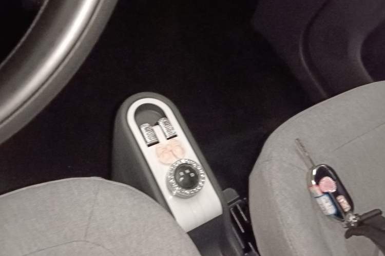 Used Wuling Hongguang MINIEV 2022 Macaron Premium Model – Lithium Iron Phosphate