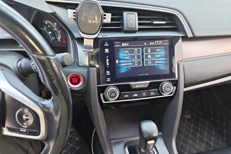 Used Honda Civic 2016 220TURBO CVT Prestige Edition
