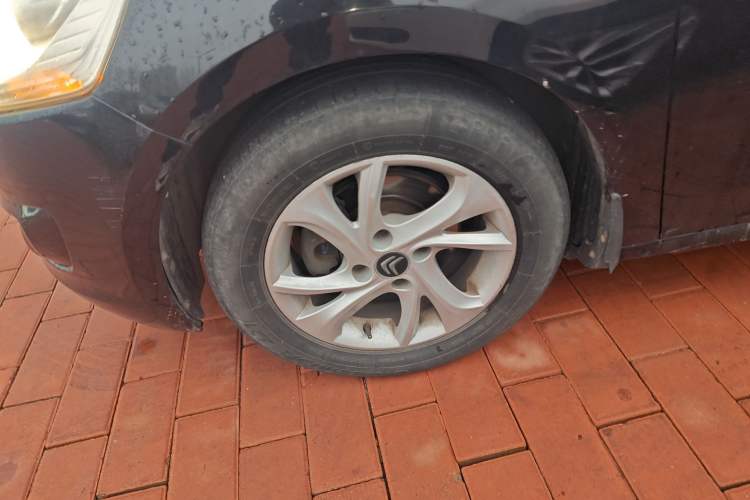 Used Citroen Elysee 2015 Qishang Edition 1.6L Automatic Fashion Model