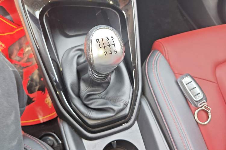 Used Haval H2s 2017 Red-Label 1.5T Manual Elite Model