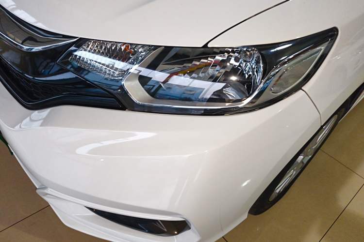 Used Honda Fit 2018 1.5L CVT Comfort Sunroof Version