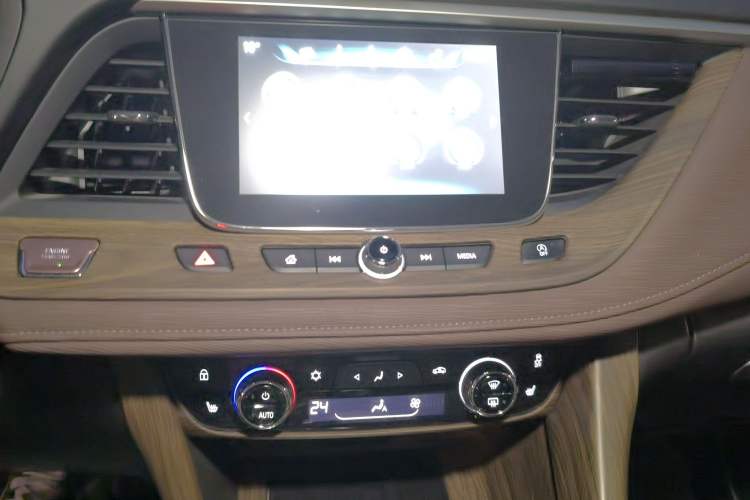 Used Buick GL6 2018 18T 6-Seater Prestige Model
