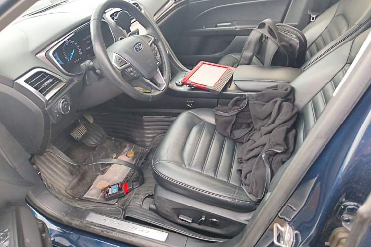 Used Ford Mondeo 2017 EcoBoost 180 Luxury Model Left Front Seat