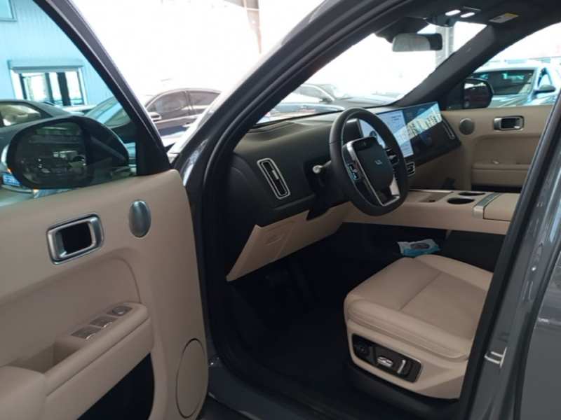 Used Li Auto L7 2025 Max Smart Refresh Edition — 15
