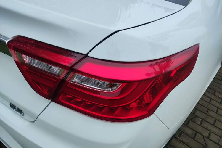 Used Geely Auto Vision 2020 Revised 1.5L Manual Asian Games Edition