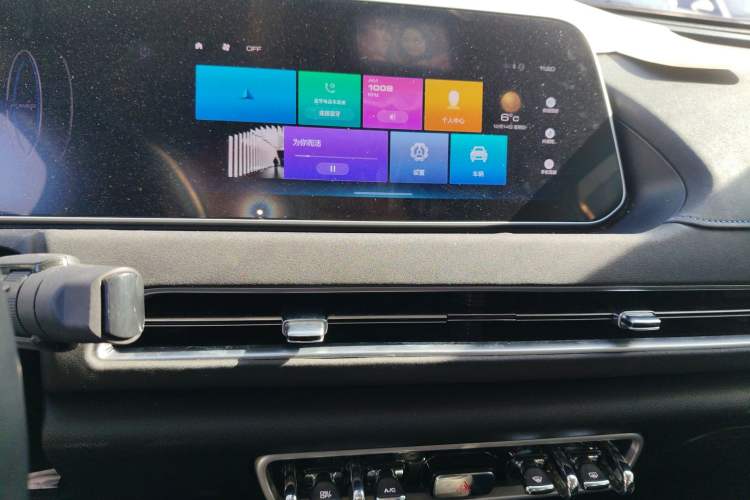 Used ORA Good Cat 2021 400km Standard Range Venus Edition Lithium Iron Phosphate
