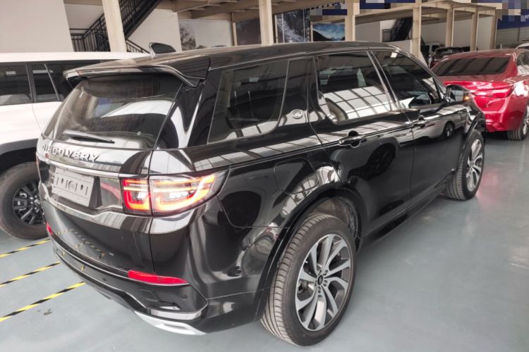Used Land Rover Discovery Sport 2020 249 PS R-Dynamic Performance Edition Rear Right 45 Deg