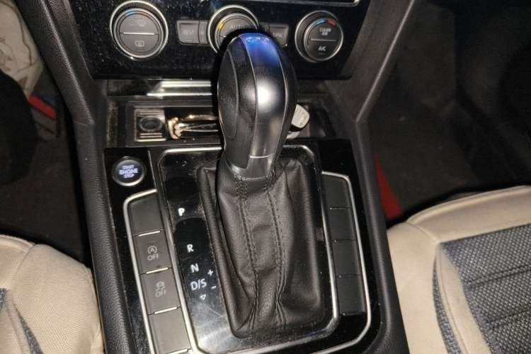 Used Volkswagen Magotan 2018 330TSI DSG Luxury Model
