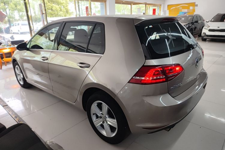 Used Volkswagen Golf 2014 1.4TSI Automatic Luxury Model Rear Left 45 Deg