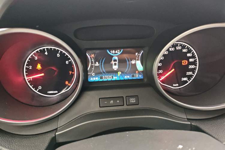 Used BYD Yuan 2017 1.5L Automatic Cool & Connected Model
