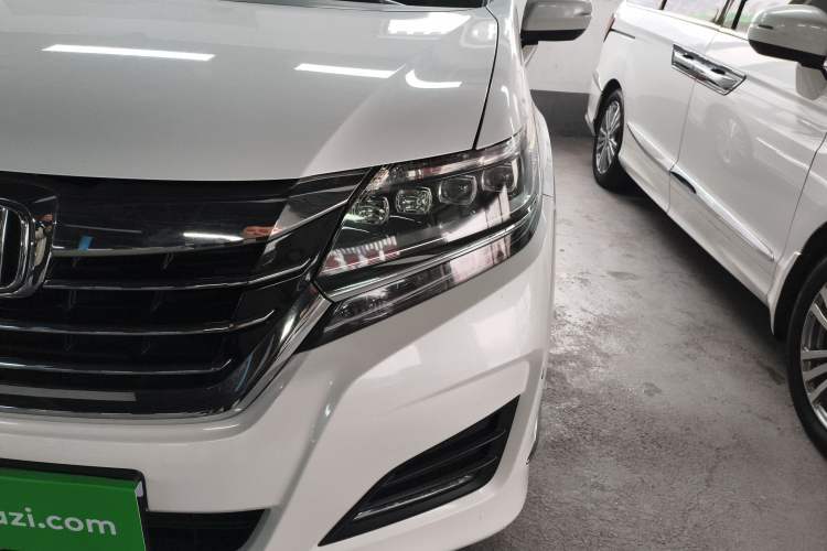 Used Honda Elysion 2016 2.4L Luxury Edition
