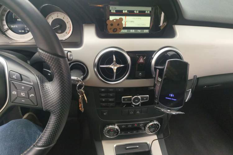 Used Mercedes-Benz GLK-Class 2013 GLK 300 4MATIC Dynamic Sunroof Model