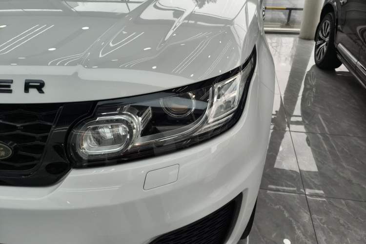 Used Land Rover Range Sport 2017 3.0 SC V6 SE Left Front Headlight