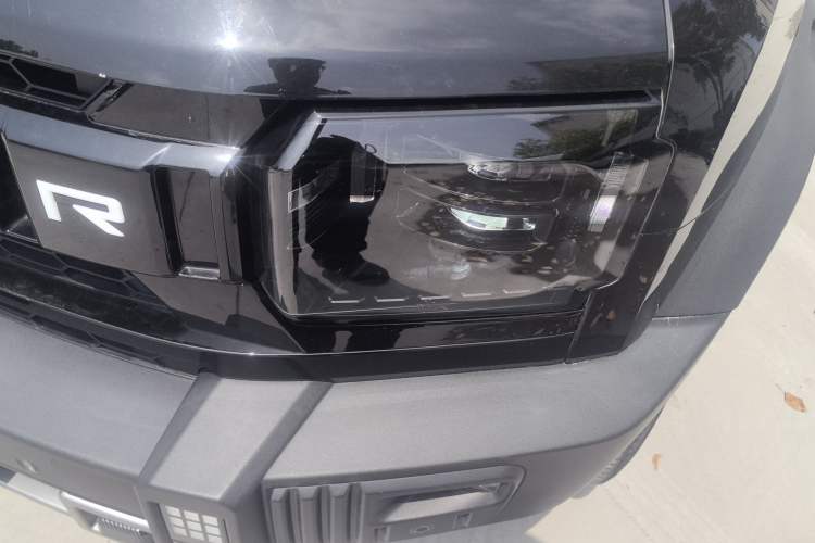 Used JETOUR Traveler 2023 2.0T All-Wheel-Drive CrossPRO Left Front Headlight