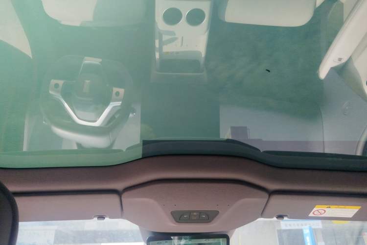 Used Avatr 06 2025 Pro Range-Extended Edition Headliner