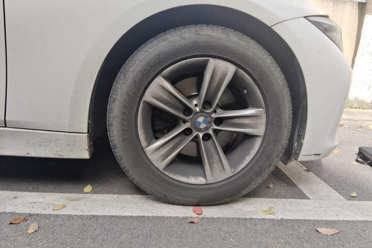 Used BMW 3 Series 2014 320i Sport Edition