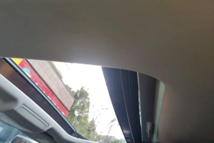 Used Volkswagen Lamando 2015 280TSI DSG Luxury Edition Headliner