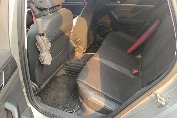 Used Volkswagen Lavida 2019 1.5L Automatic Comfort Edition China VI Standard Left Rear Seat