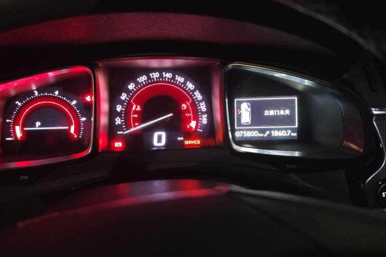 Used DS 6 2017 1.6T Luxury Edition THP160 Odometer Close Up