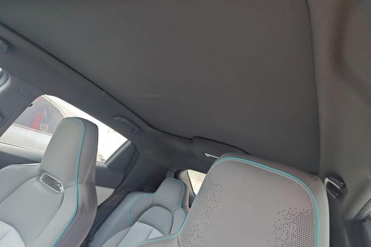 Used CHANGAN UNI-T 2023 2nd Generation 1.5T Flagship Version Headliner