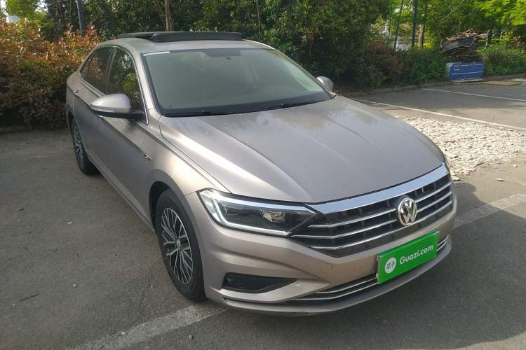 Used Volkswagen Sagitar 2020 280TSI DSG Comfort Version China VI Standard Front Right 45 Deg