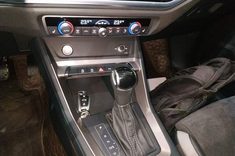 Used Audi Q3 2020 35 TFSI Fashion Dynamic Model