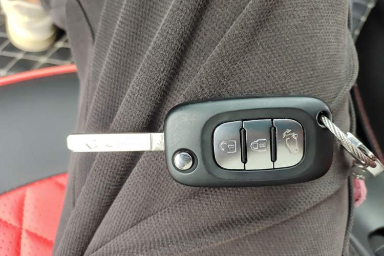 Used smart fortwo 2018 1.0L 52kW Hardtop Passion Edition China V Standard
