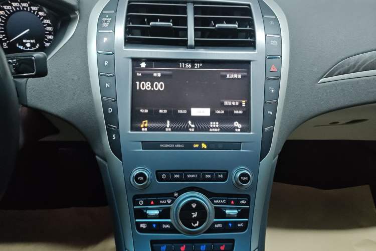 Used Lincoln MKZ 2019 2.0T Luxury Edition China VI Standard Audio And AC Panel