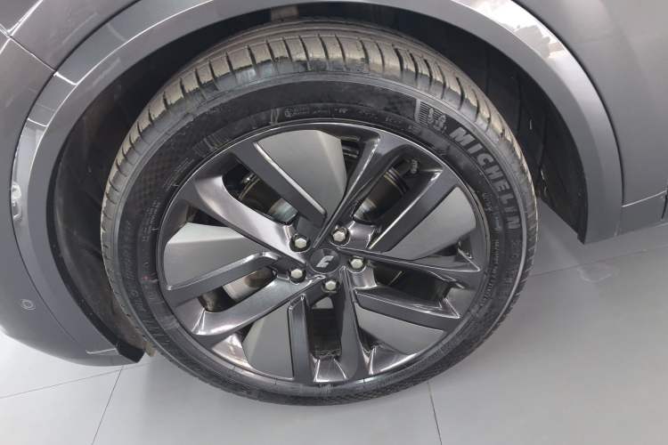 Used Li Auto L8 2025 Ultra Smart Refreshed Edition