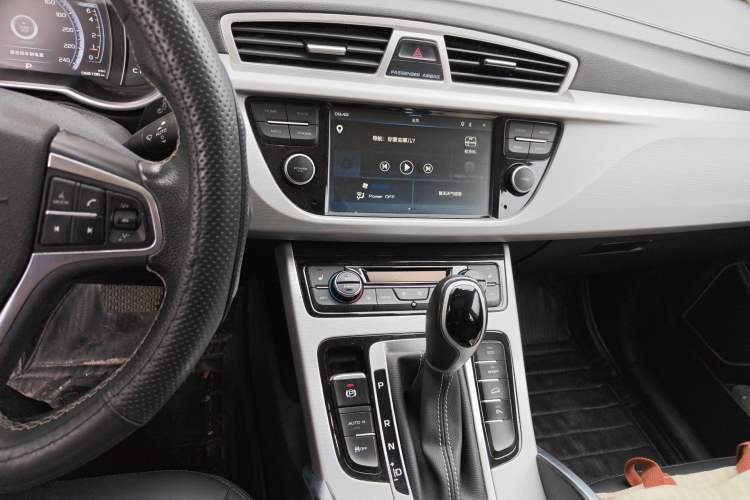 Used Geely Auto Emgrand X7 Sport 2016 1.8TD Automatic ZhiZun Version