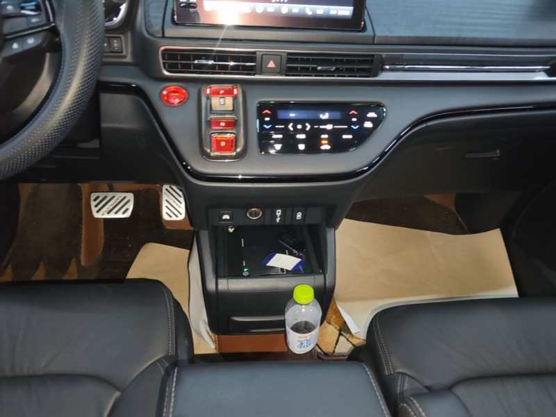 Used Honda Elysion 2024 2.0L eHEV Ultimate Edition — 14