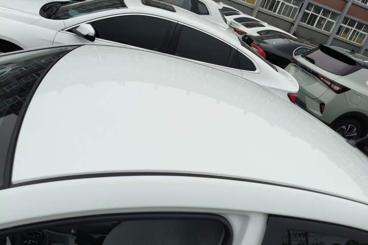 Used Hyundai Verna (older generation) 2014 1.4L Automatic Smart GLS Roof