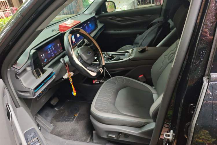 Used Ford Edge 2023 Ford Explorer L 2.0T EcoBoost Two-Wheel Drive 7-Seater Luxury Model