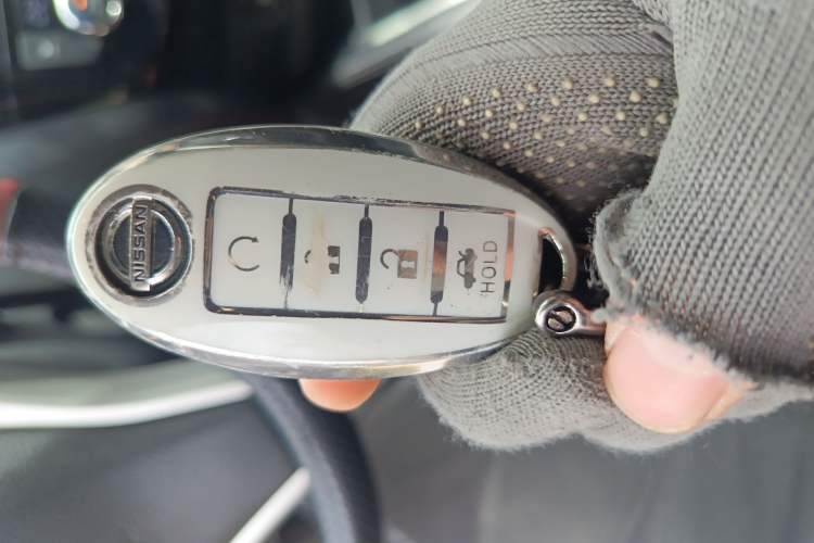 Used Nissan X-Trail 2015 2.0L CVT Comfort MAX Edition 2WD