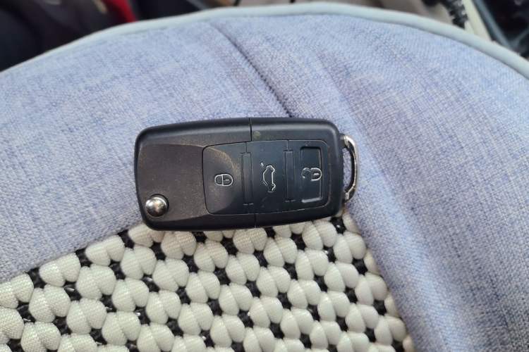 Used Volkswagen Polo 2011 Jingqu 1.4L Manual Sile Edition Vehicle Key