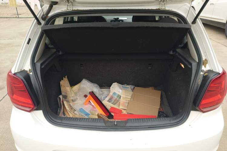 Used Volkswagen Polo 2016 1.4L Manual Fashion Model