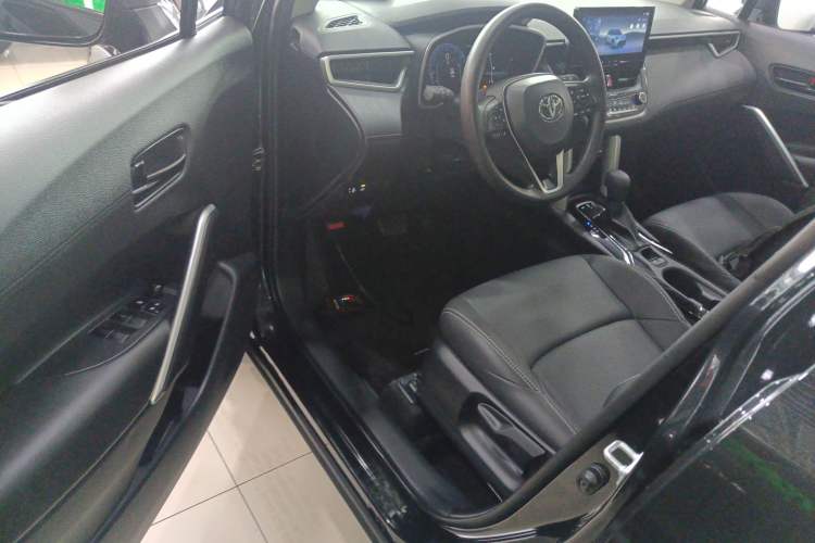 Used Toyota FRONTLANDER 2024 2.0L CVT Leading Plus Edition