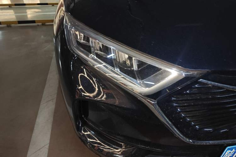 Used CHANGAN OSHAN X7 2020 1.5T Automatic Prestige Edition Right Front Headlight