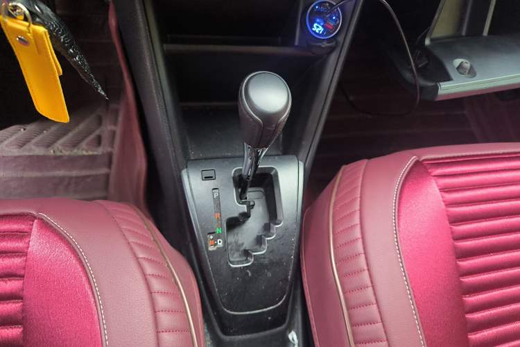 Used Toyota Vios 2021 1.5L CVT Innovation Edition Gear Lever
