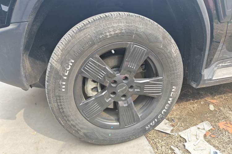 Used JETOUR Traveler 2023 1.5T Two-Wheel Drive Discovery PRO Left Front Wheel Hub