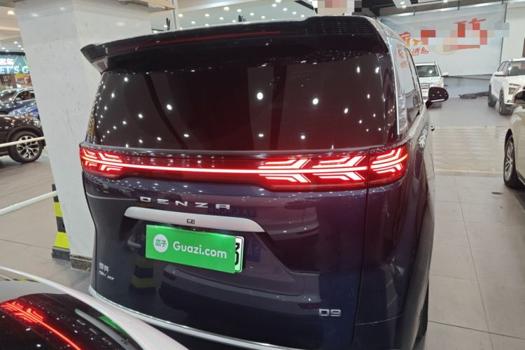 Used Denza D9 2022 DM-i 970 Four-Wheel Drive Prestige Model
