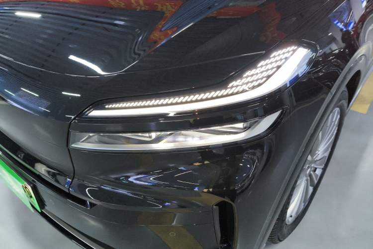 Used ONVO Luxeed L90 2025 Model—Max Six-Seater Version
