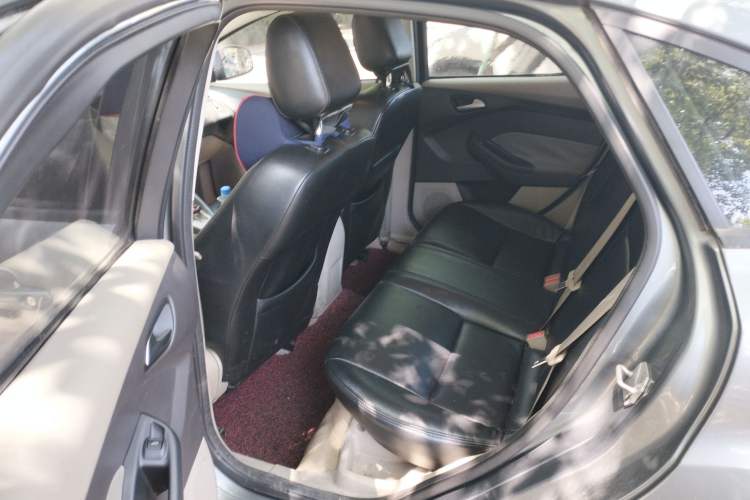 Used Ford Focus 2012 Sedan 1.6L Automatic Comfort Model