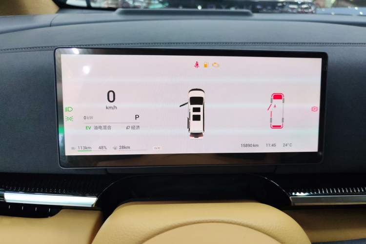 Used VOYAH Dream 2025 PHEV Four-Wheel-Drive Flagship Kunpeng Edition Instrument Cluster