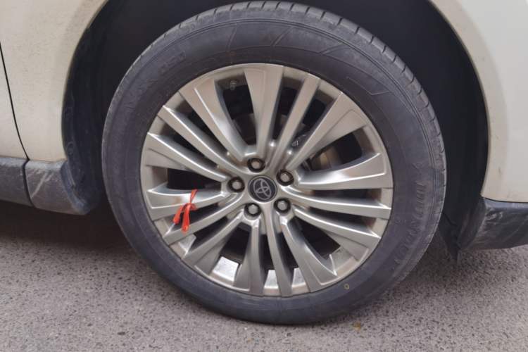 Used Toyota Harrier 2023 2.0L CVT Two-Wheel Drive Deluxe Edition Right Front Wheel Hub