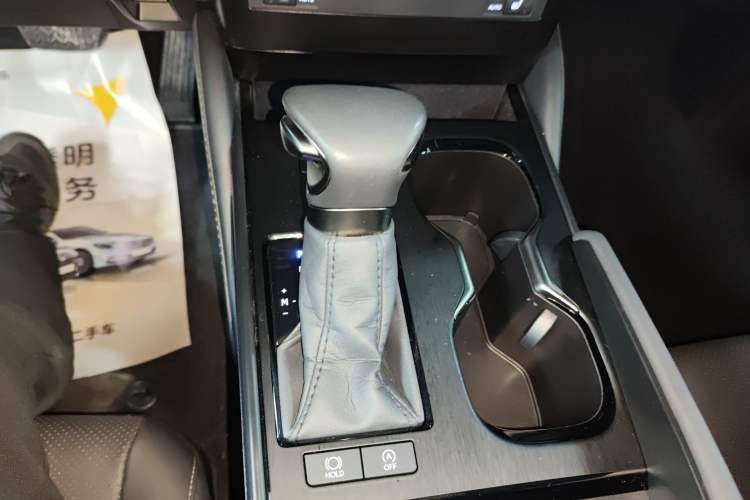 Used Lexus ES 2023 200 Excellence Edition
