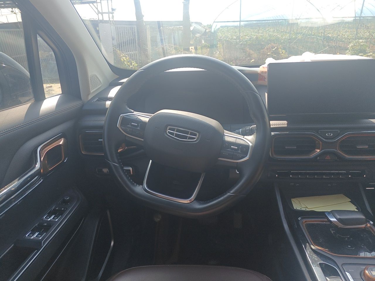 Geely Auto Haoyue 2022 1.8TD DCT Black Gold Limited Edition 7-Seater — снимка 10