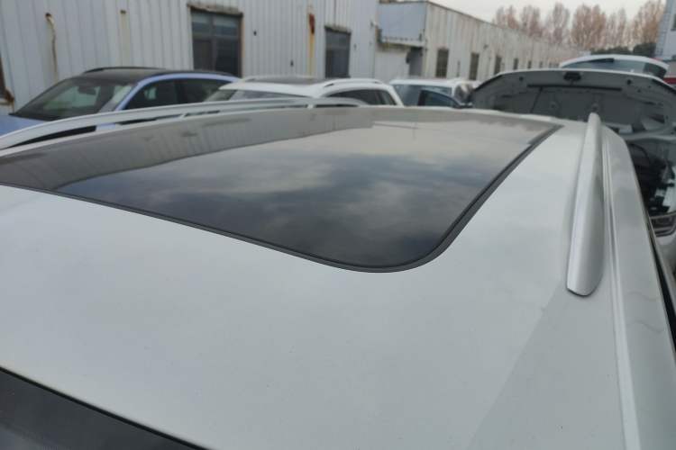 Used Volkswagen Tiguan L 2024 300TSI Automatic Two-Wheel Drive Smart Edition
