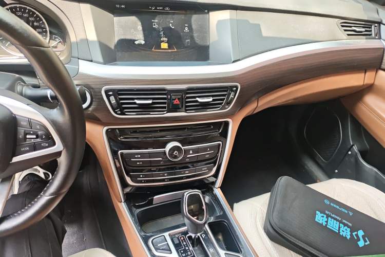 Used Geely Auto Emgrand GT 2017 1.8T Luxury Model