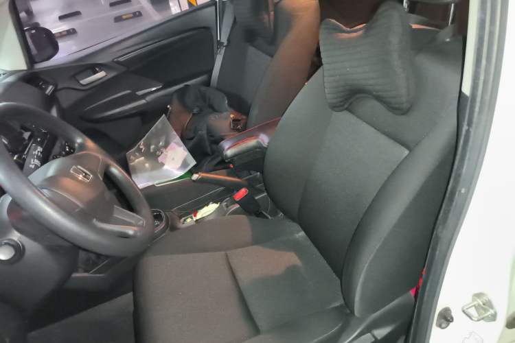 Used Honda Fit 2018 1.5L CVT Comfort Sunroof Version
